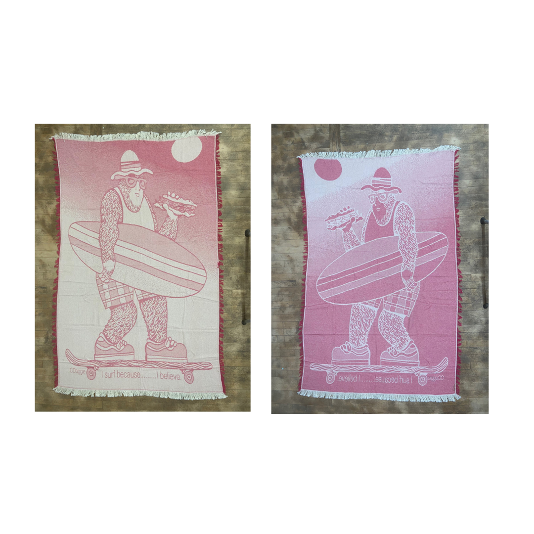 Surf Sandwich Yeti Deep Pink Blanket